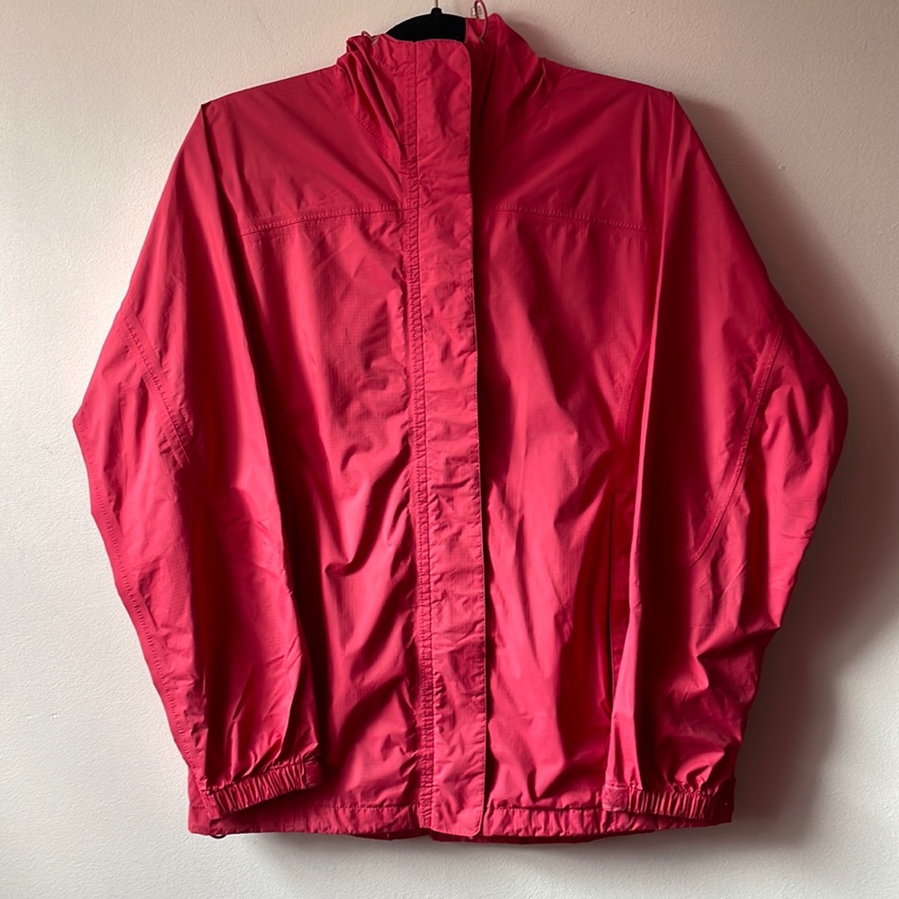 L. L Bean Stowaway womens rain coat